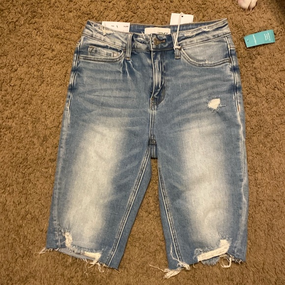 Vervet Bermuda shorts - Picture 1 of 7